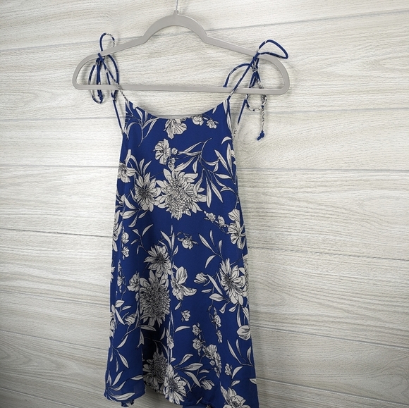 Sugarlips Halter Floral Top - Picture 4 of 10